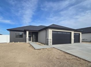 976 Canal St, Twin Falls, ID 83301