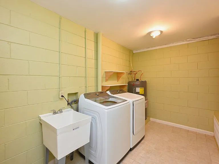 215 Summit Ridge Dr — Photo 51