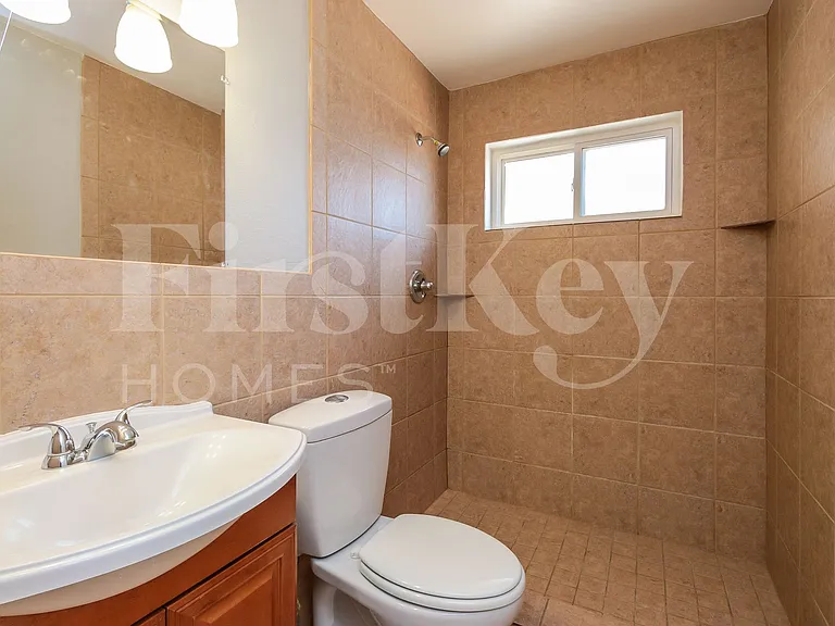 5719 N 23rd Ave — Photo 11