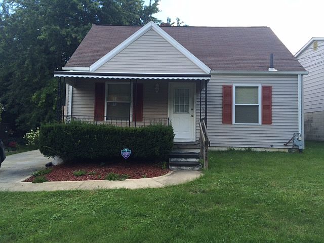 1st image of 453 Wood St