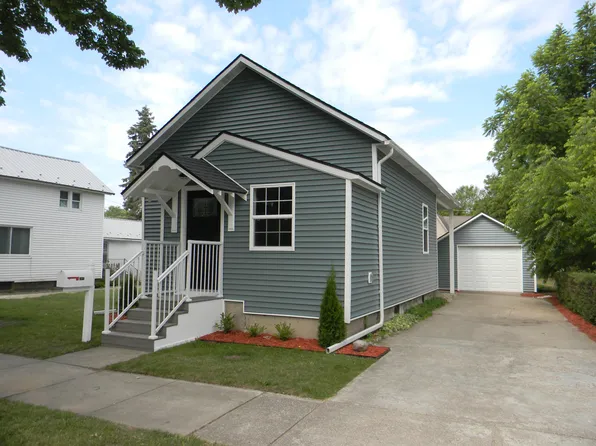 505 N Robert St, Ludington, MI 49431
