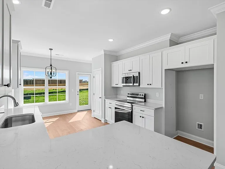 186 Andros Dr — Photo 10