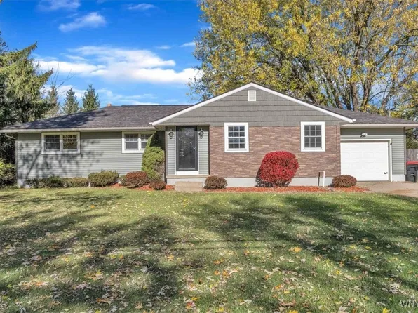 5252 William St, Lancaster, NY 14086