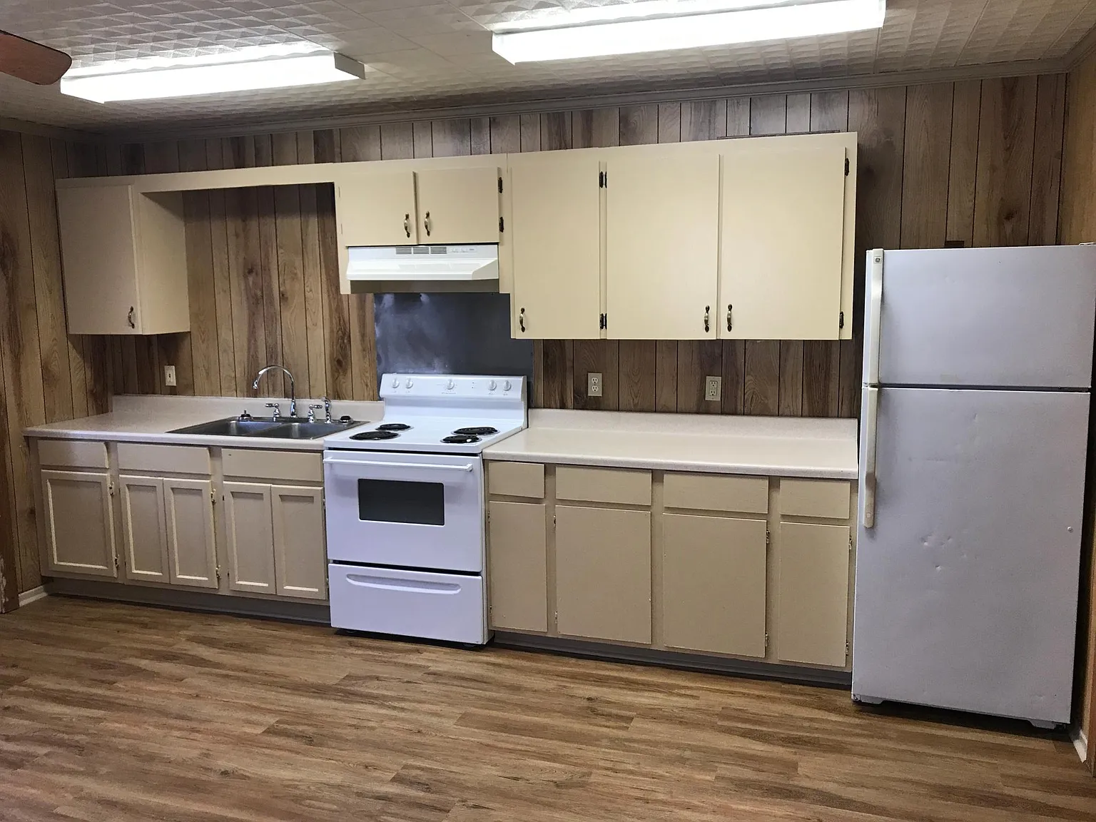 1 bed, 480 sqft, $750 — Photo 2