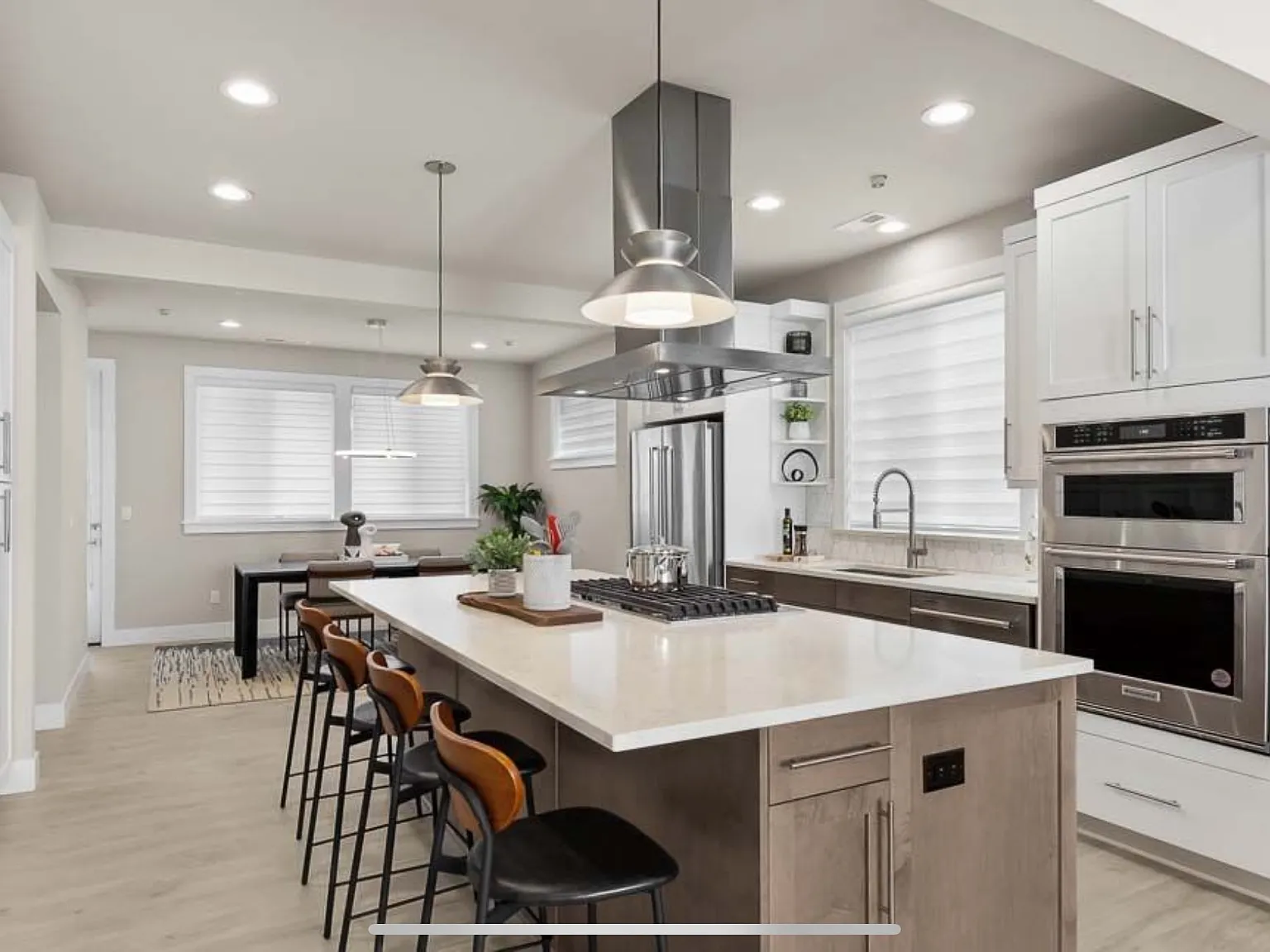4 bed, 3.5 bath, 1921 sqft, $4,950 — Photo 4