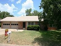 2nd image of 3814 Driftwood Dr