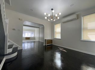 8913 69th Ave, Forest Hills, NY 11375