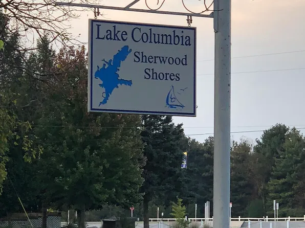 44 & 45 Wilkshire Dr, Brooklyn, MI 49230