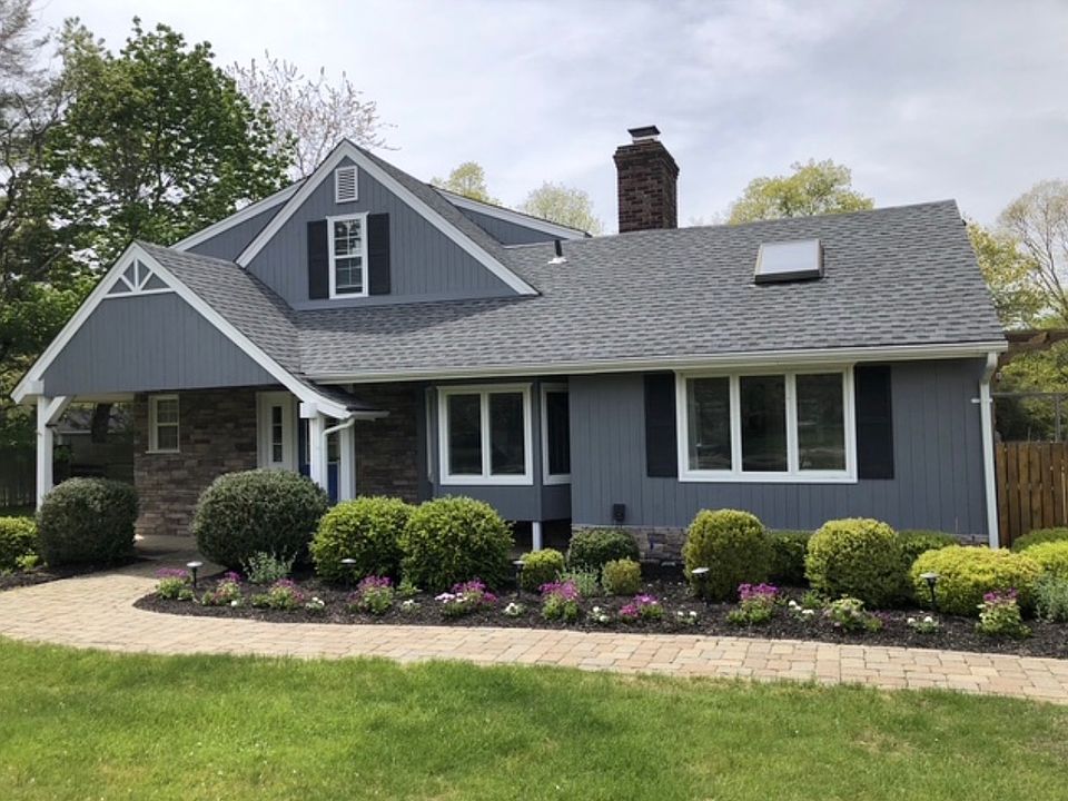 1st image of 9 Old Mill Ln