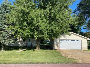 215 3rd Ave, Pemberton, MN 56078
