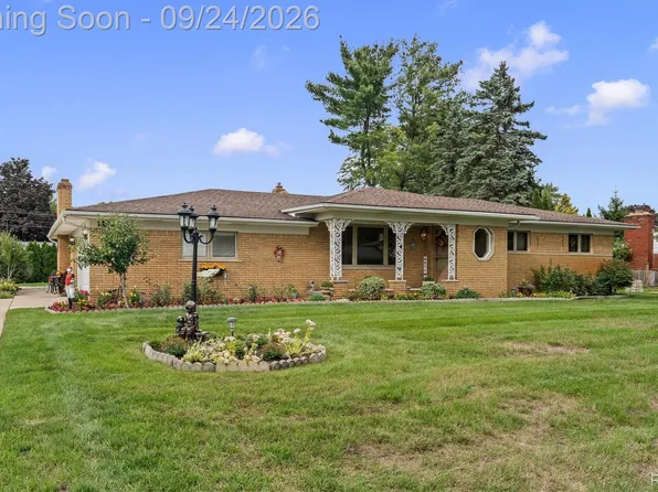 5919 Yarmouth Dr, Shelby Township, MI 48316