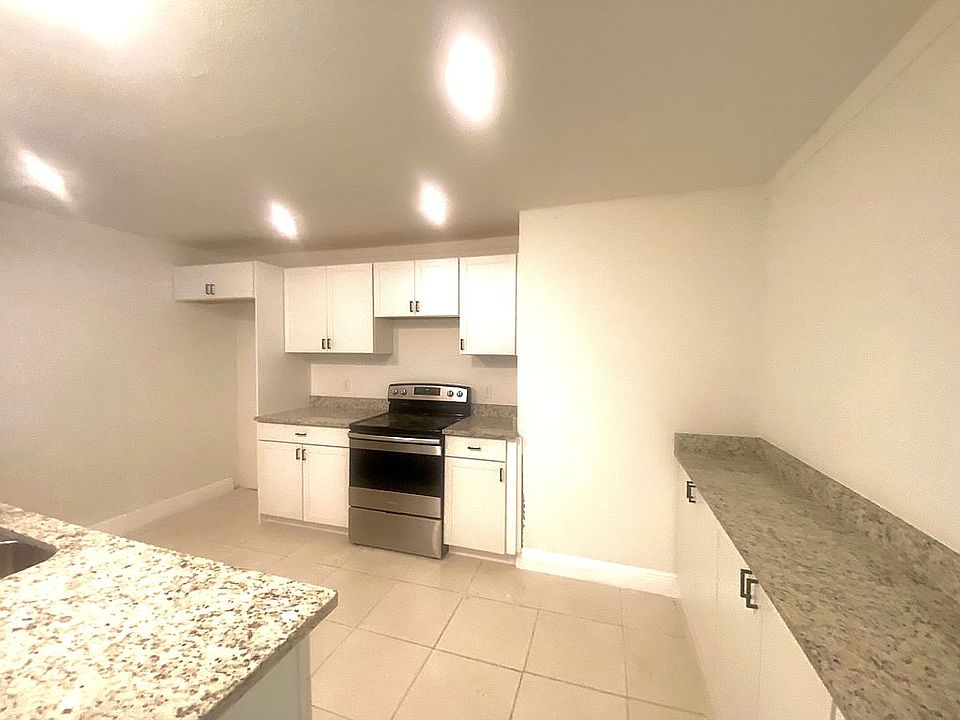 1st image of 5602 Cresthill Dr