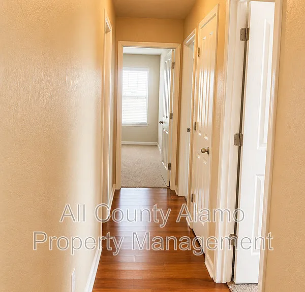 5565 Saffron Way — Photo 13