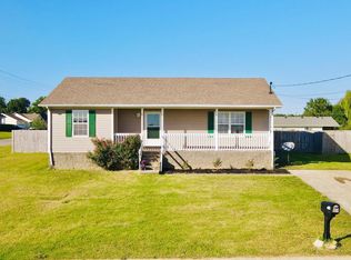 100 Karen Ct, Oak Grove, KY 42262