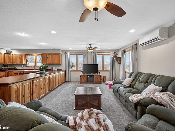 3rd image of 22106 R45 Hwy