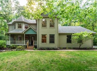 11446 Tall Shadows Ct, Pinckney, MI