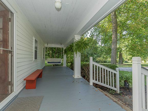 2nd image of 6531 Oak Hill Rd