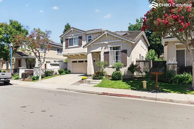Fully Furnished Home rental Union City — Photo 4