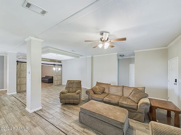 4th image of 111 Governor Morgan Dr
