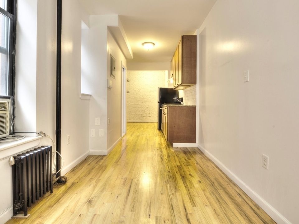 2nd image of 116 Mott St #2E
