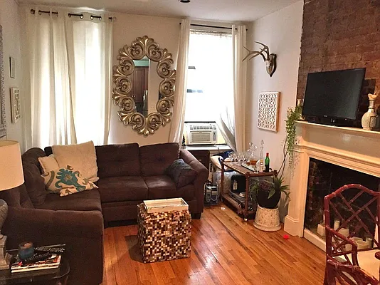 Rented by Keller Williams NYC | media 20