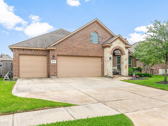2nd image of 20719 Great Pines Dr