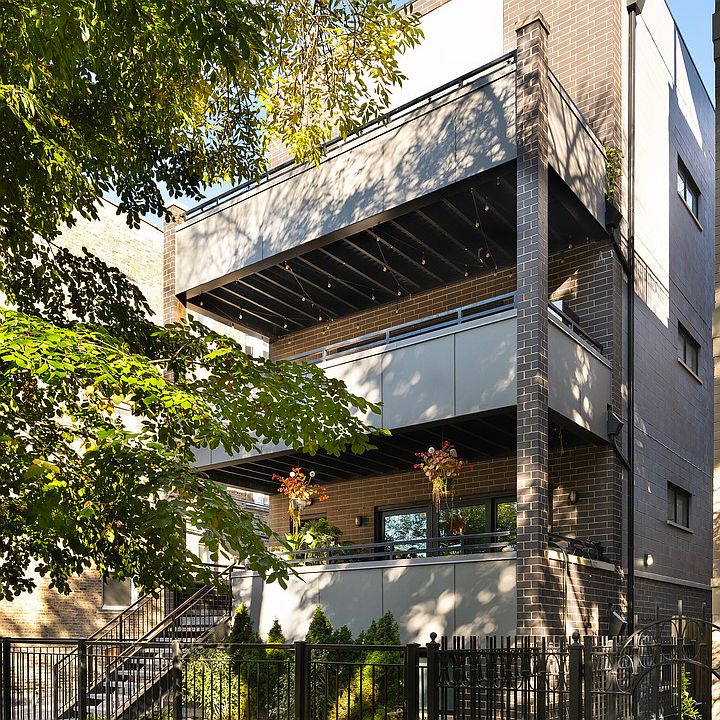 1st image of 2916 W Shakespeare Ave Unit 3