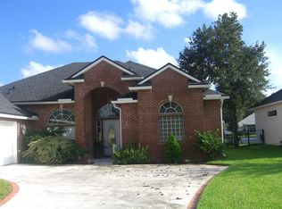 549 Grand Parke Dr, Saint Johns, FL 32259
