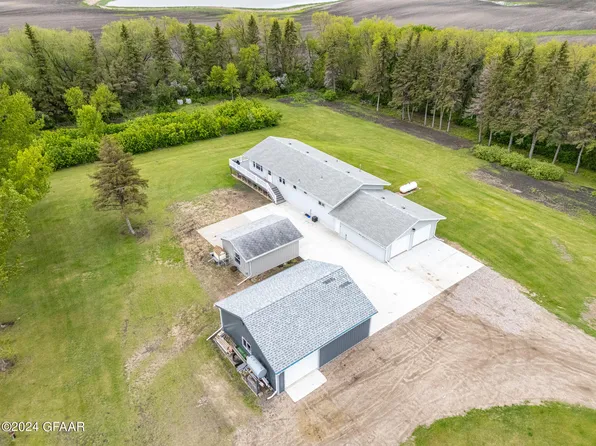 12574 7th St NE, Finley, ND 58230