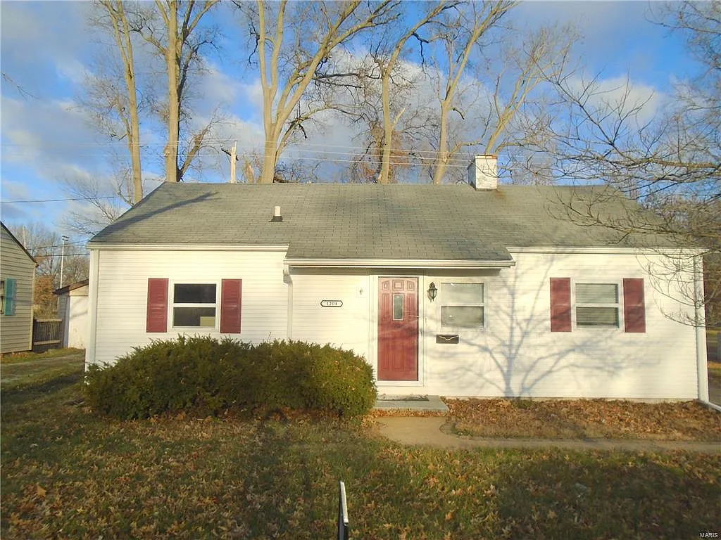1204 Bel Aire Dr photo 1