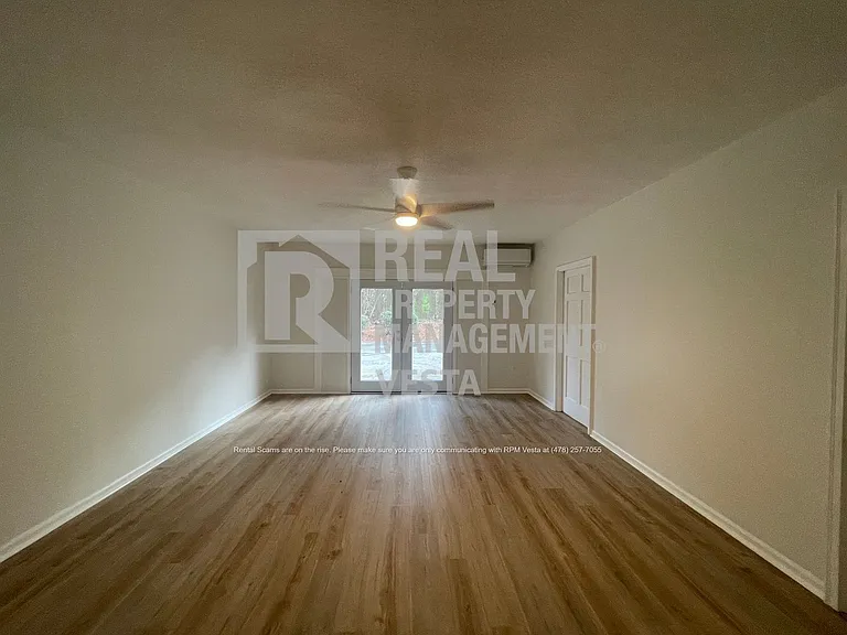 2866 Glen Echo Dr — Photo 15