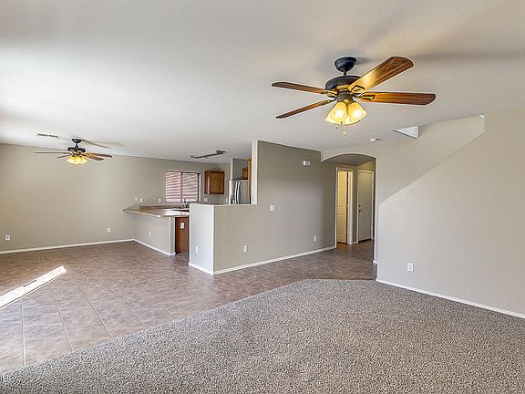 4th image of 2273 W Roosevelt Ave