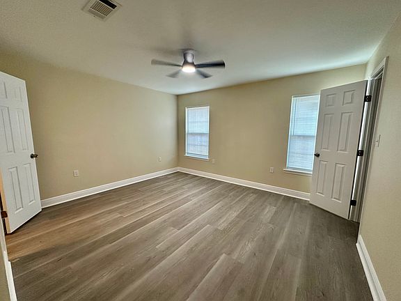 5th image of 3209 Idaho Ave APT A