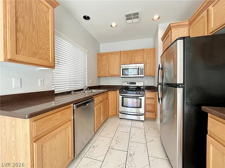1627 Bamboo Rain Ave — Photo 7