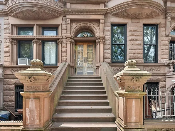 126 W 121st St, New York, NY 10027