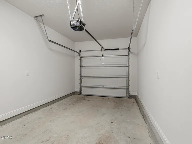 1883 Pointe Dr — Photo 14