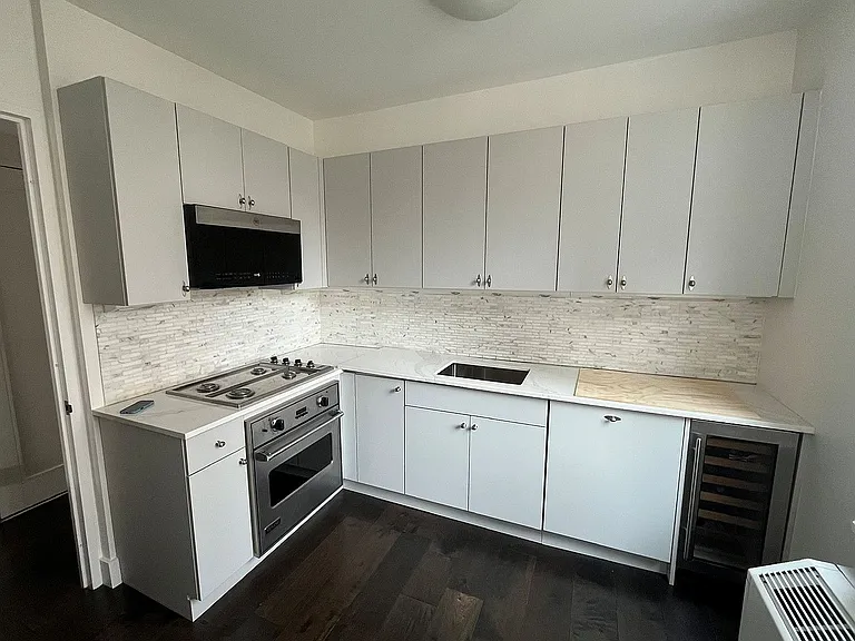 80 Riverside Blvd #8P — Photo 4