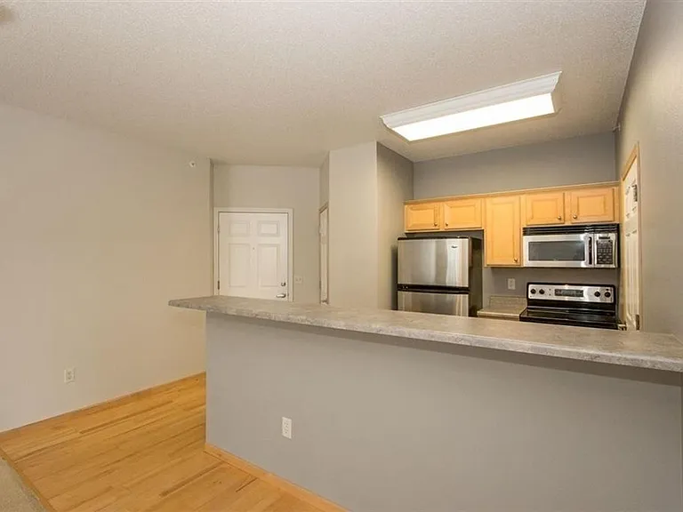 2450 Cascade Ln — Photo 4
