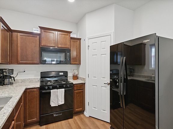 3rd image of 243 San Clemente Ave NW