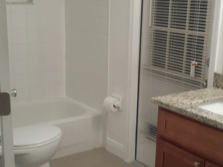 9402 Hidden Water Cir — Photo 6