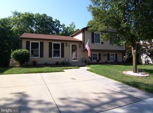 18 Yew Rd, Baltimore, MD 21221