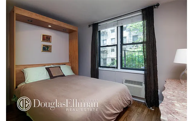 Sold by Douglas Elliman | media 4