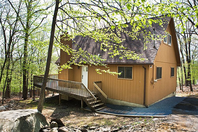 119 Saw Creek Estates, Bushkill, PA 18324 Zillow
