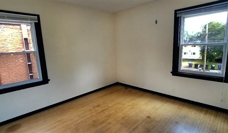 1806 John Ave — Photo 14