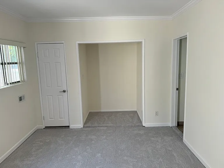 8219 Redlands St — Photo 11