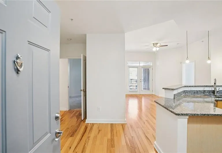 390 17th St NW #6009 — Photo 3