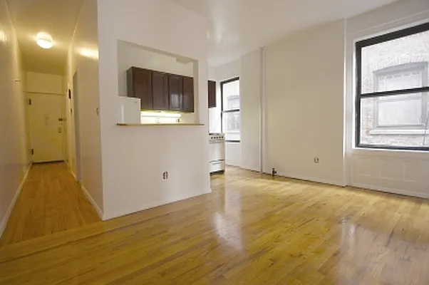 Rented by Citi Habitats | media 10