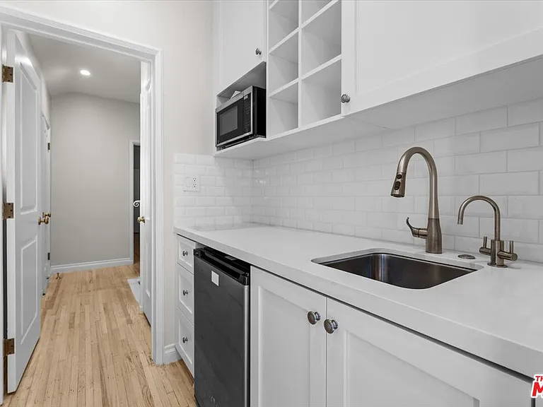 9683 W Olympic Blvd — Photo 12