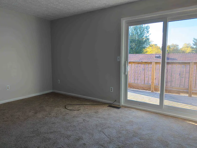 1019 Beryl Trl — Photo 7