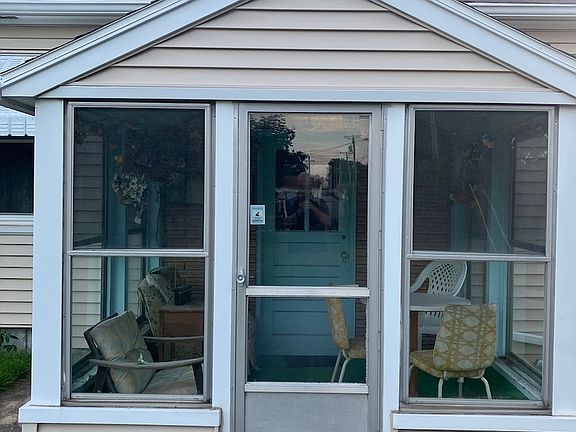 5th image of 118 S Woodland Ave